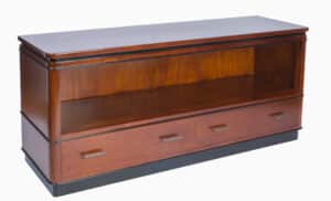 Linker zijaanzicht bruine kast