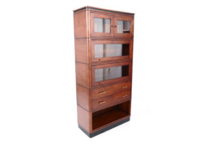 De stapelbare Art Deco kast – type 107