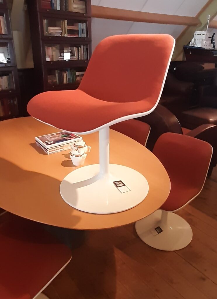 vintage Artifort eetkamerstoel Spirit