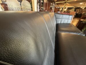 Schuitema Lawrence 2,5-zits Bank – Decoforma – Bubinga & Zwart Leer