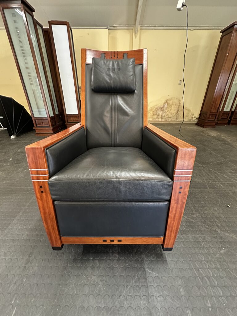Luxe elektrisch verstelbare fauteuil John van Schuitema meubelen